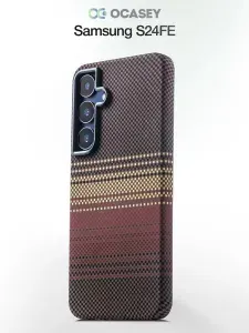 Чехол на Samsung Galaxy S24 FE карбоновый дизайн