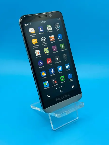 Смартфон BlackBerry Z30
