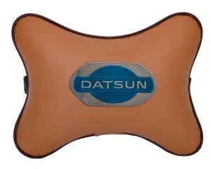 Подушка на подголовник автомобильная рыжая экокожа DATSUN