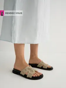 Шлепанцы TENDANCE