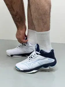 Кроссовки Mizuno