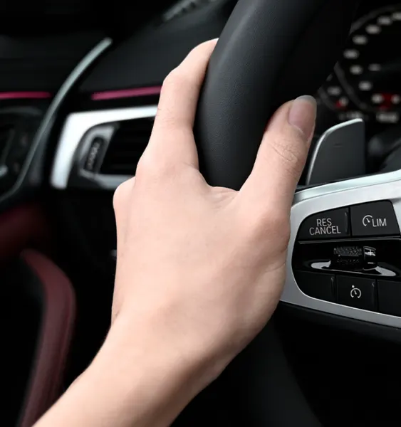 Спортивная оплетка-чехол на руль MyPads для Haval H6, H2, H5, H9, Jolion, Dargo (круглый - размер М) диаметр 37-38 см