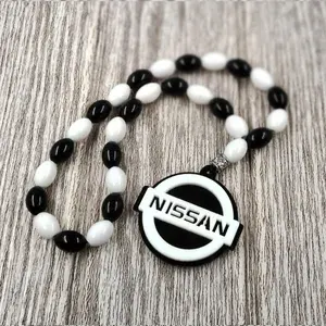 Подвеска на зеркало автомобиля "Ниссан/Nissan", пластик, белый, 26 сантиметров