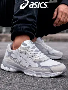 Кроссовки ASICS