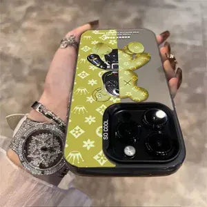 Чехол на Айфон 15 / iPhone 15 чёрный с Механический микс-медведь