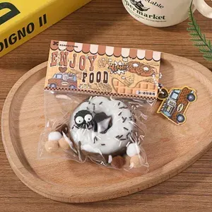 Игрушка сквиш, пончик шоколадный крем