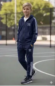 Костюм спортивный