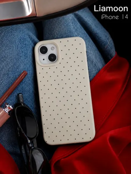 Чехол на iPhone 14 с принтом в горошек Liamoon