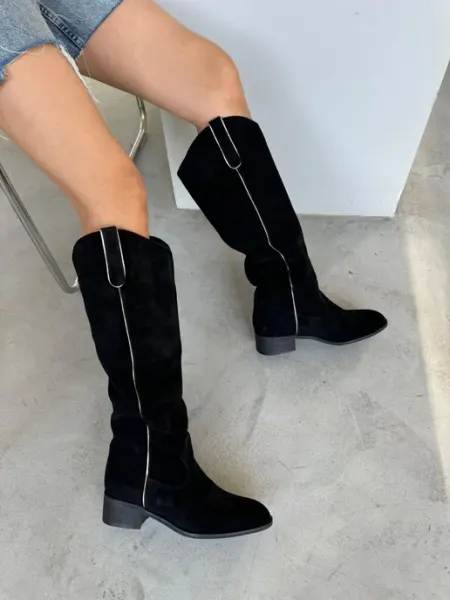 Сапоги демисезонные на низком каблуке GOLD HEELS