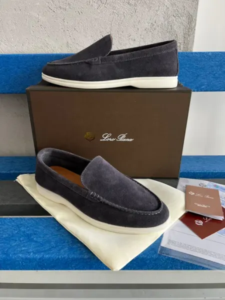 Лоферы из замшевой кожи LoroPiana