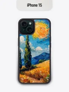 Деревянный чехол c цветным принтом для iPhone 15 / Тоскана