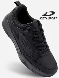 Кроссовки Kari
