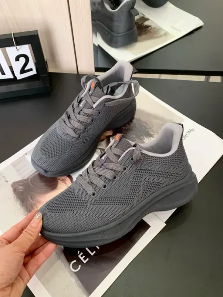 Кроссовки STARLACES