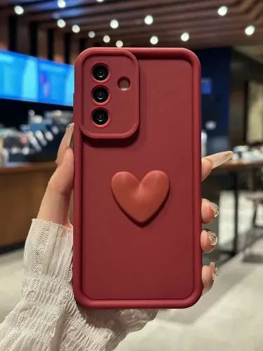 Чехол на Samsung Galaxy S24 FE с сердечком