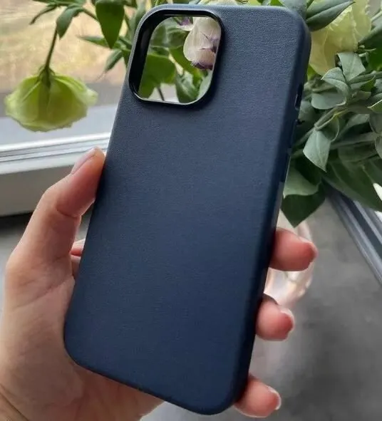 Чехол кожаный Mag Noble c поддержкой беспроводной зарядки для IPhone 13 Pro Max, темно-синий