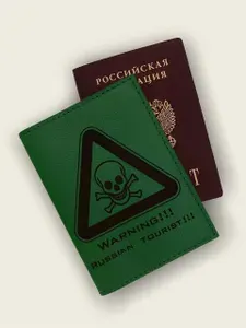 Кожаный чехол на загранпаспорт с черепом натуральная кожа KAZA