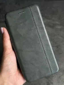 Чехол книжка на Samsung S25 с усиленным магнитом