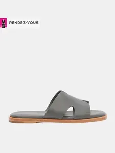 Шлепанцы TENDANCE