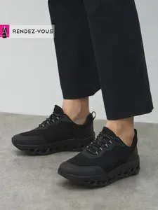 Кроссовки TENDANCE
