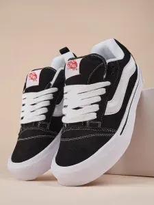 Кроссовки Vans