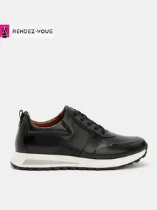 Кроссовки TENDANCE