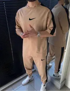 Костюм спортивный