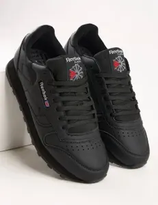 Кроссовки Classic