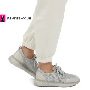 Кроссовки TENDANCE