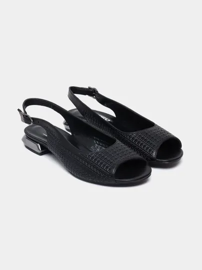 Женские босоножки