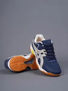 Кроссовки ASICS