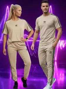 Костюм спортивный
