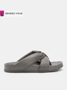 Шлепанцы TENDANCE