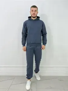 Костюм спортивный