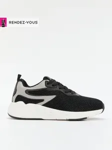 Кроссовки TENDANCE