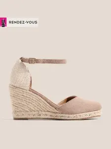 Босоножки TENDANCE