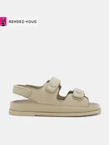 Сандалии TENDANCE