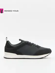 Кроссовки TENDANCE