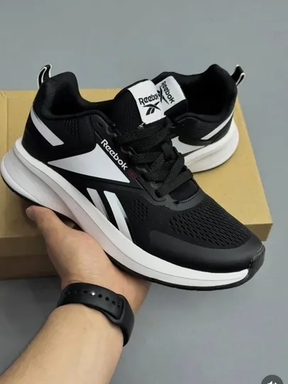 Мужские и женские спортивные кроссовки Reebok