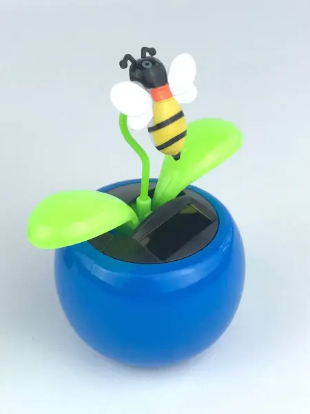 Игрушка на приборную панель