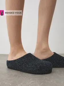 Шлепанцы TENDANCE
