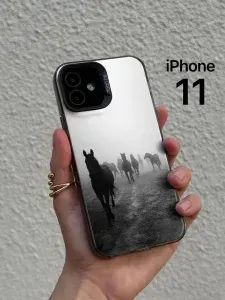 Чехол на iPhone 11 с лошадью