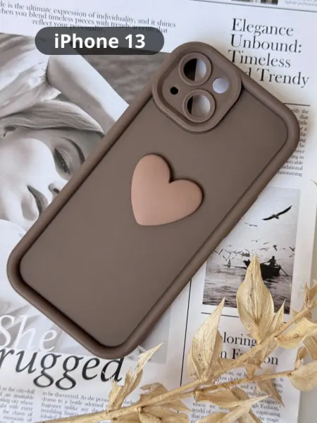 IV&VI Accessories Чехол на айфон 13 с объемным сердцем