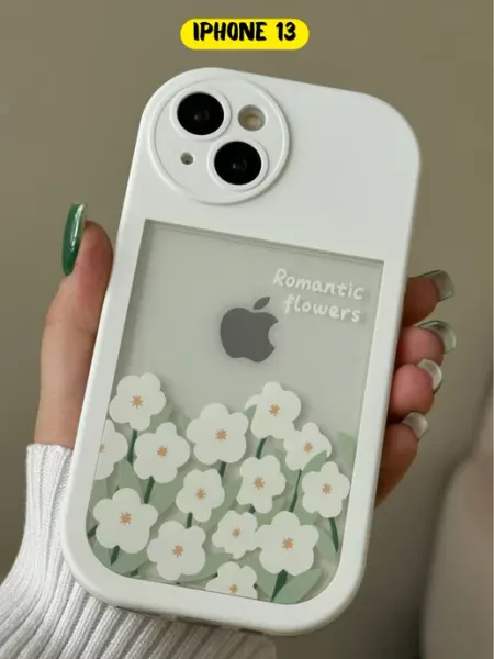 CaseLove Чехол на iPhone 13 Ромашки