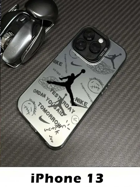 Чехол на iphone 13 nike