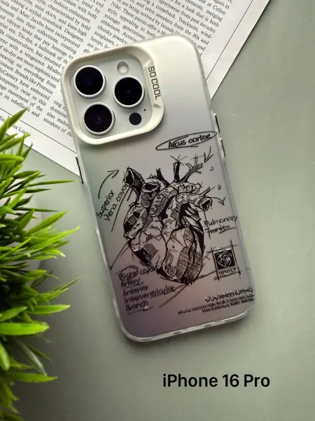 Liamoon Чехол на iPhone 16 Pro с принтом Сердце