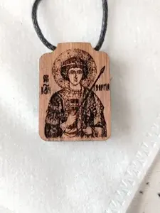 Георгий Победоносец иконка нательная из дуба, обработана маслом. Освященная.