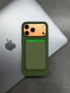 Картхолдер Apple TechWoven MagSafe для смартфона iPhone на три карты с сильными магнитами / Green