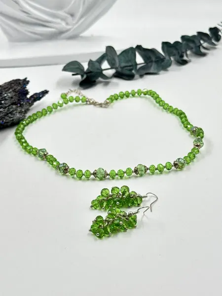 Brasleti_charm Бусы из чешского стекла комплект