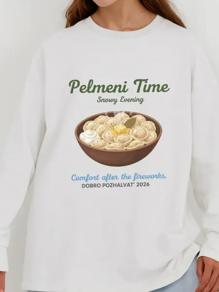 SELF LOVE CLUB Лонгслив оверсайз с новогодним принтом Pelmeni Time