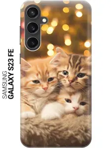 Силиконовый чехол на Samsung Galaxy S23 FE / Самсунг С23 ФЕ с принтом "Котята и Новый Год" прозрачный